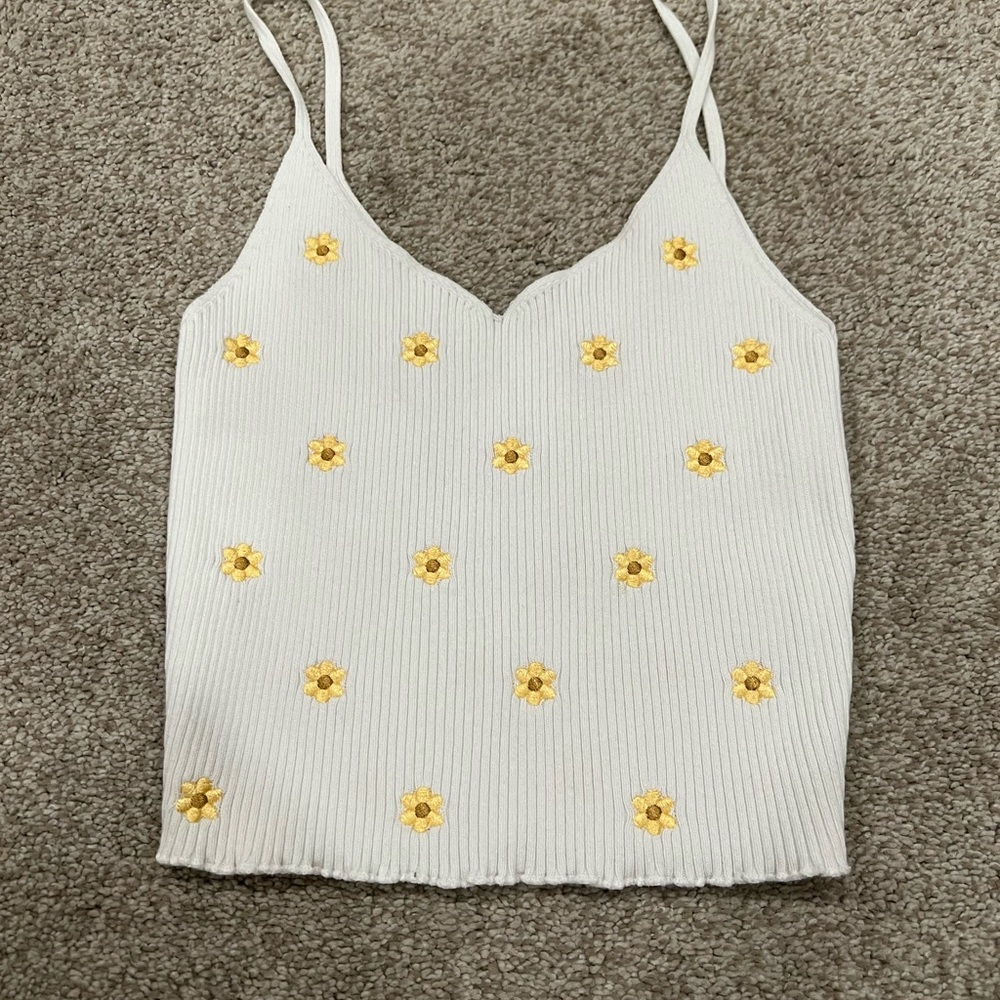Tilly’s crop top.